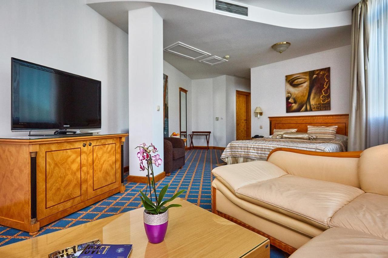 Garni Hotel Master Novi Sad Ngoại thất bức ảnh