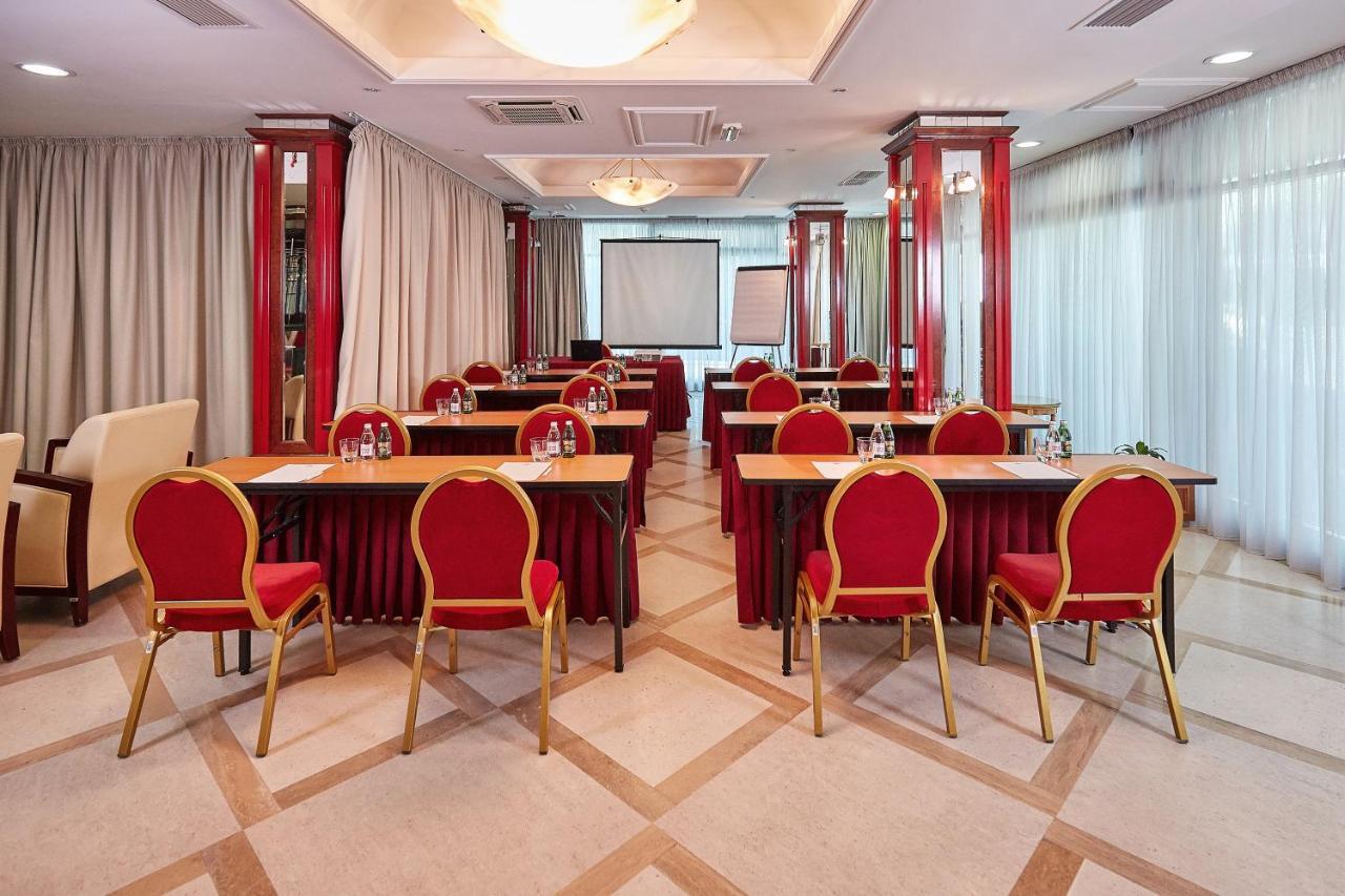 Garni Hotel Master Novi Sad Ngoại thất bức ảnh
