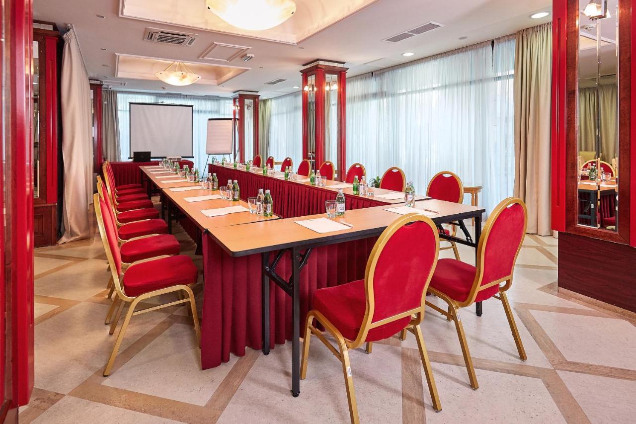 Garni Hotel Master Novi Sad Ngoại thất bức ảnh