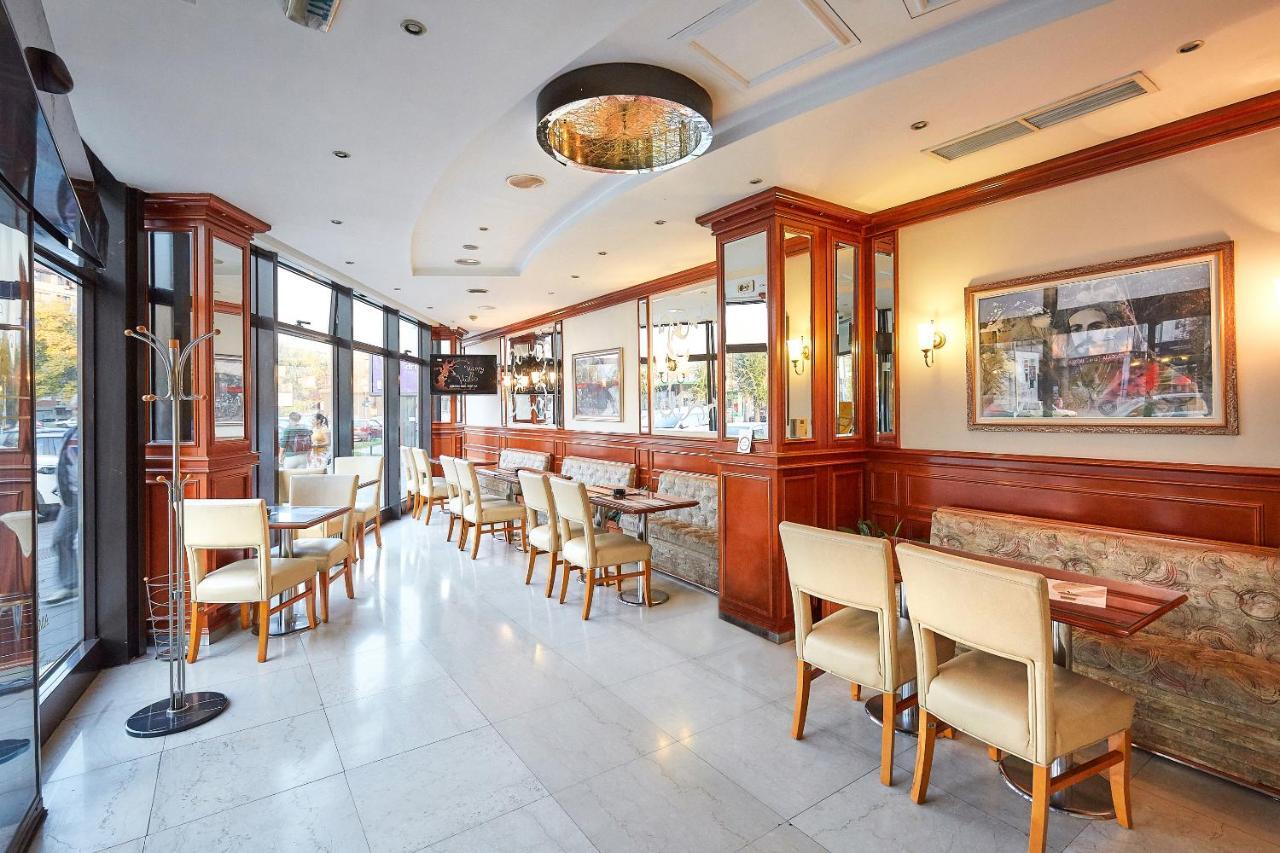 Garni Hotel Master Novi Sad Ngoại thất bức ảnh